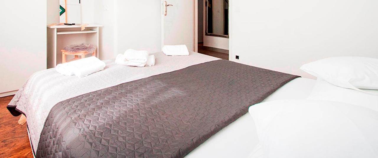 Monte B. Exclusive Apartment โรวีน ภายนอก รูปภาพ