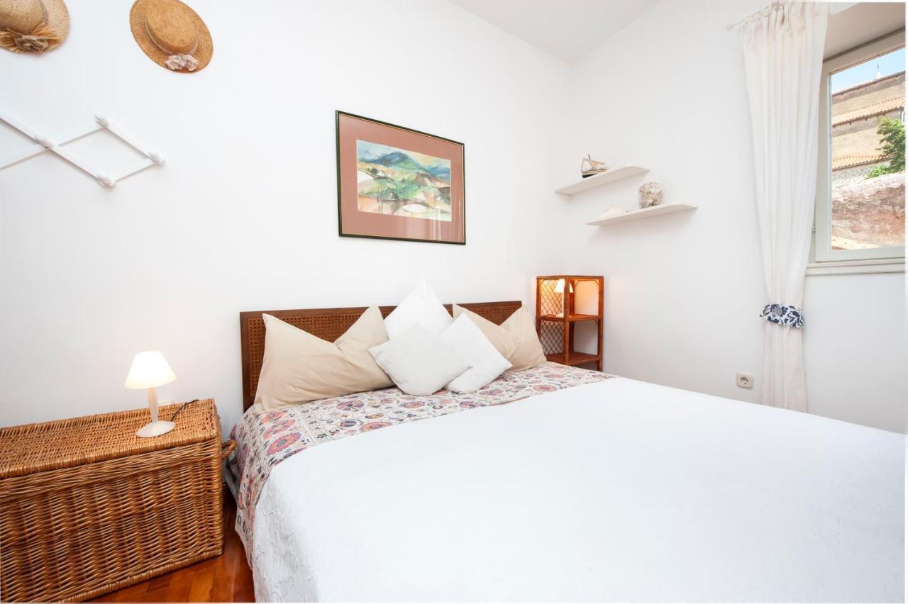 Monte B. Exclusive Apartment โรวีน ภายนอก รูปภาพ