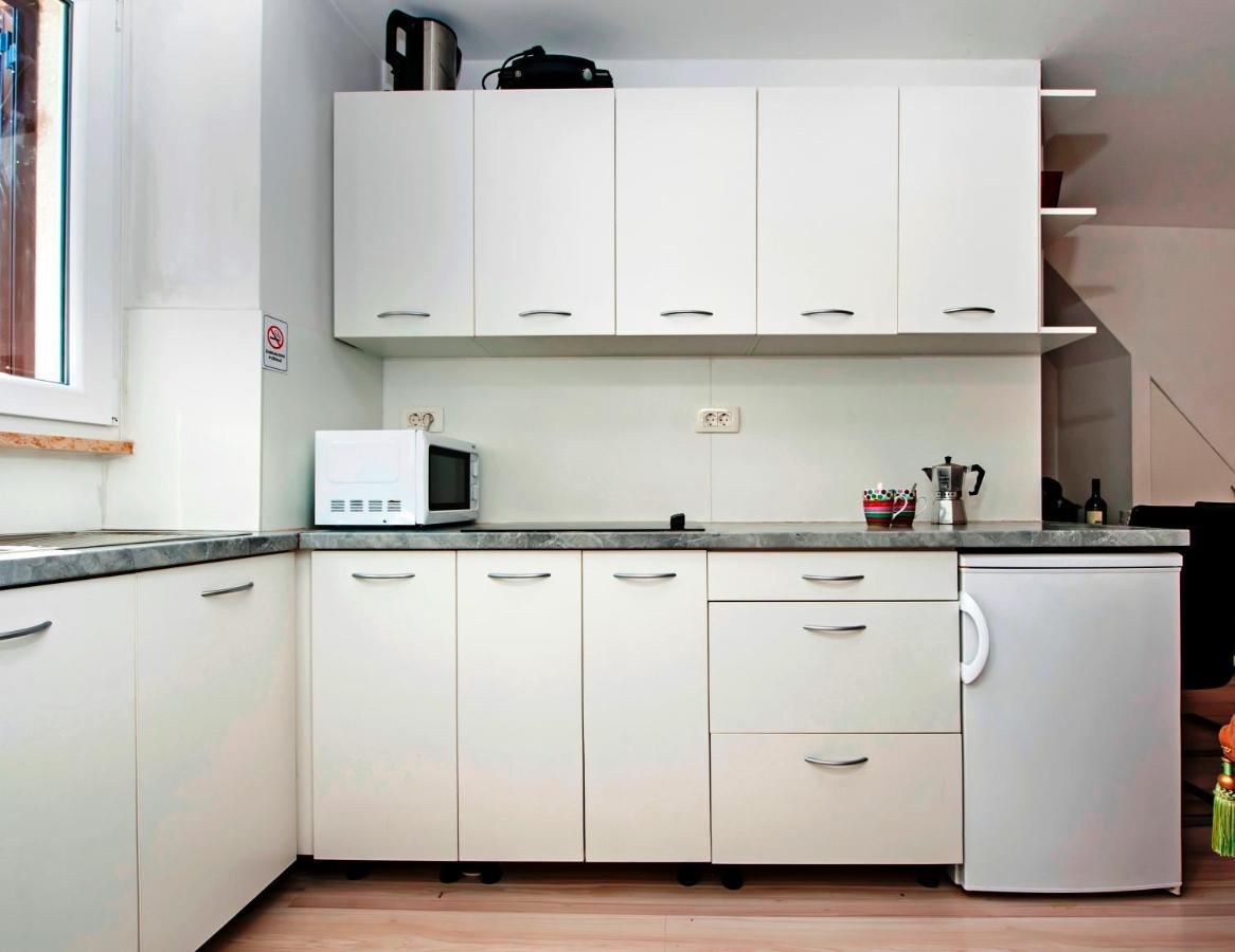 Monte B. Exclusive Apartment โรวีน ภายนอก รูปภาพ